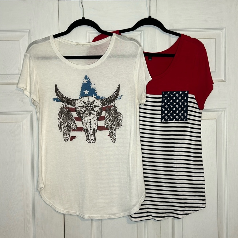 2 Patriotic short sleeve tops. Size large
